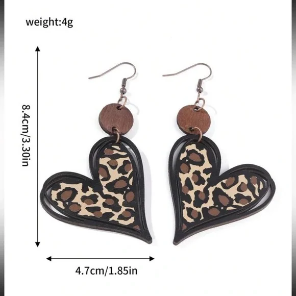 Leopard Heart Wood Earrings - Picture 3 of 4